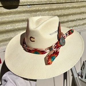 Charlie 1 horse Navajo hat